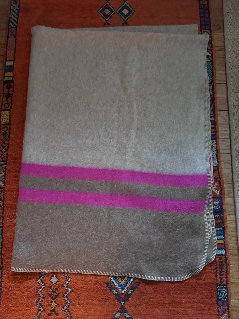 Alicia Adams alpaca blanket, 54x70, EUC